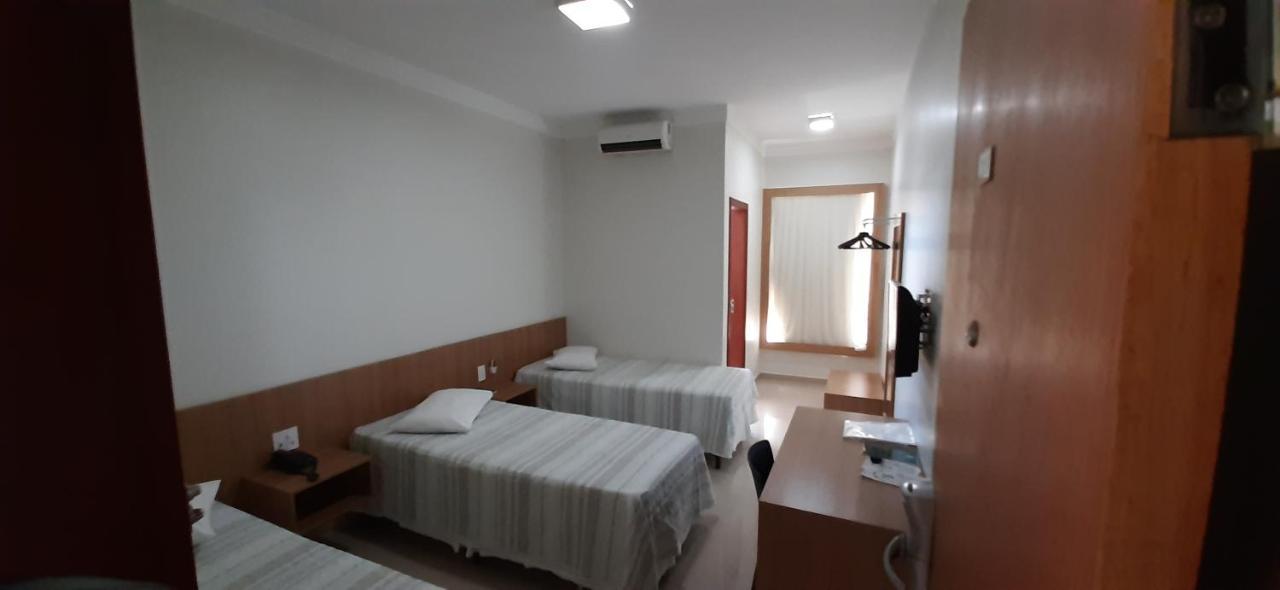 Guines Palace Hotel Патросиниу Экстерьер фото